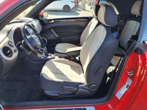 Used 2018 Volkswagen Beetle 2.0T S image 12