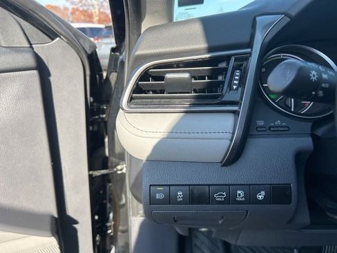 Used 2024 Toyota Camry XSE image 26