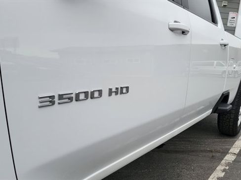 Used 2024 Chevrolet Silverado 3500 LT image 58