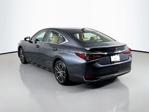 Certified 2025 Lexus ES 300h w/ Premium Package image 7