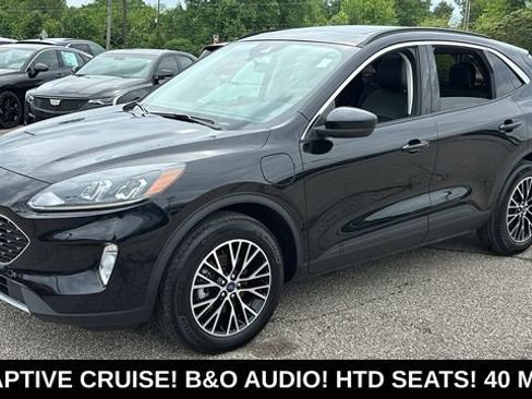Used 2022 Ford Escape SEL w/ Technology Package FWD image 3