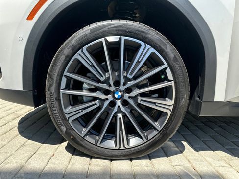 New 2026 BMW X2 xDrive28i w/ Technology Package AWD/4WD image 13