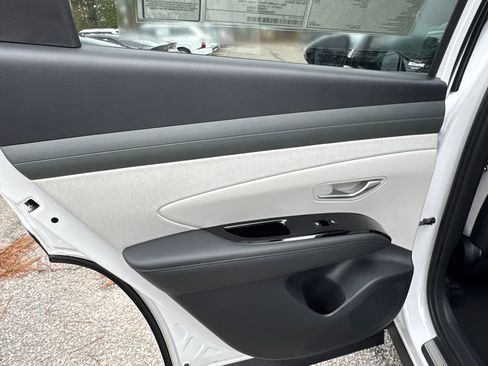 New 2026 Hyundai Tucson Limited image 12