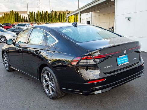 New 2026 Honda Accord EX-L image 8