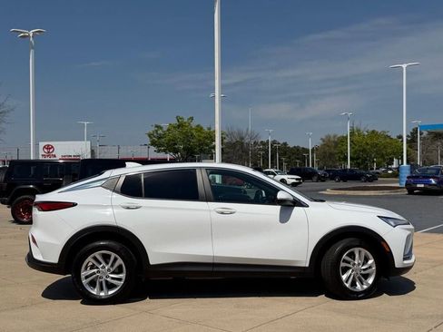 Used 2024 Buick Envista Preferred image 4