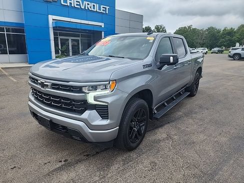Used 2023 Chevrolet Silverado 1500 RST w/ Convenience Package II AWD/4WD image 3