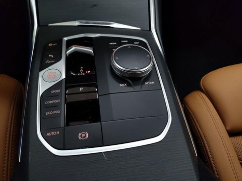 Used 2026 BMW 330i Sedan w/ M Sport Package image 25