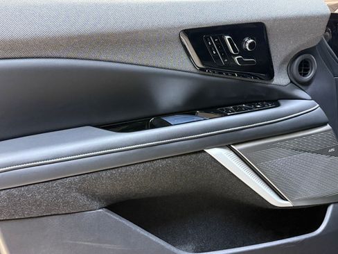 Certified 2025 Cadillac Optiq Luxury 1 image 13