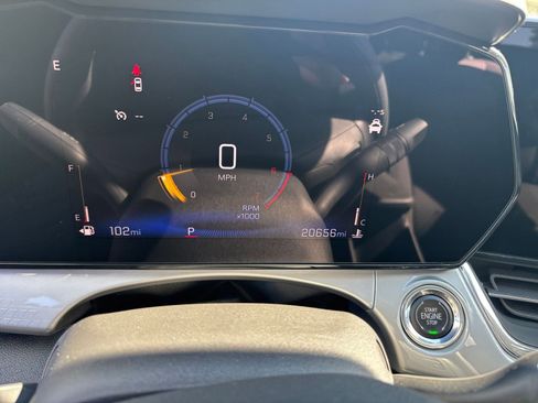 Used 2025 Chevrolet Trax LT image 35