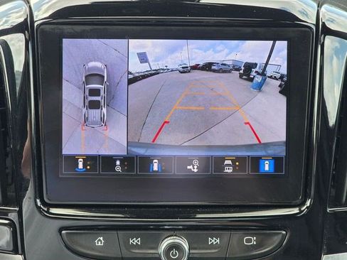 Used 2023 Chevrolet Traverse LT w/ LT Premium Package AWD/4WD image 35