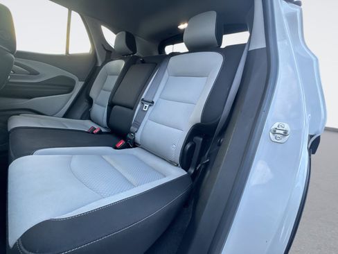 Used 2024 GMC Terrain SLE FWD image 14