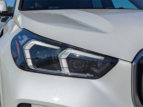 Used 2023 BMW X1 xDrive28i w/ Premium Package image 10