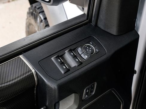Used 2018 Ford F150 Raptor w/ Equipment Group 802A Luxury AWD/4WD image 48