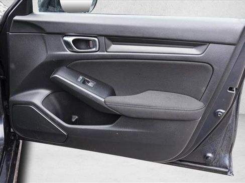 Used 2025 Honda Civic Sport image 29