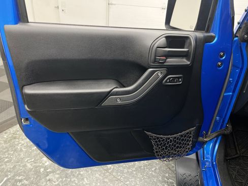 Used 2015 Jeep Wrangler Unlimited Sport w/ Quick Order Package 24S image 5