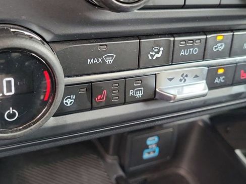 Certified 2025 Ford Bronco Badlands AWD/4WD image 12