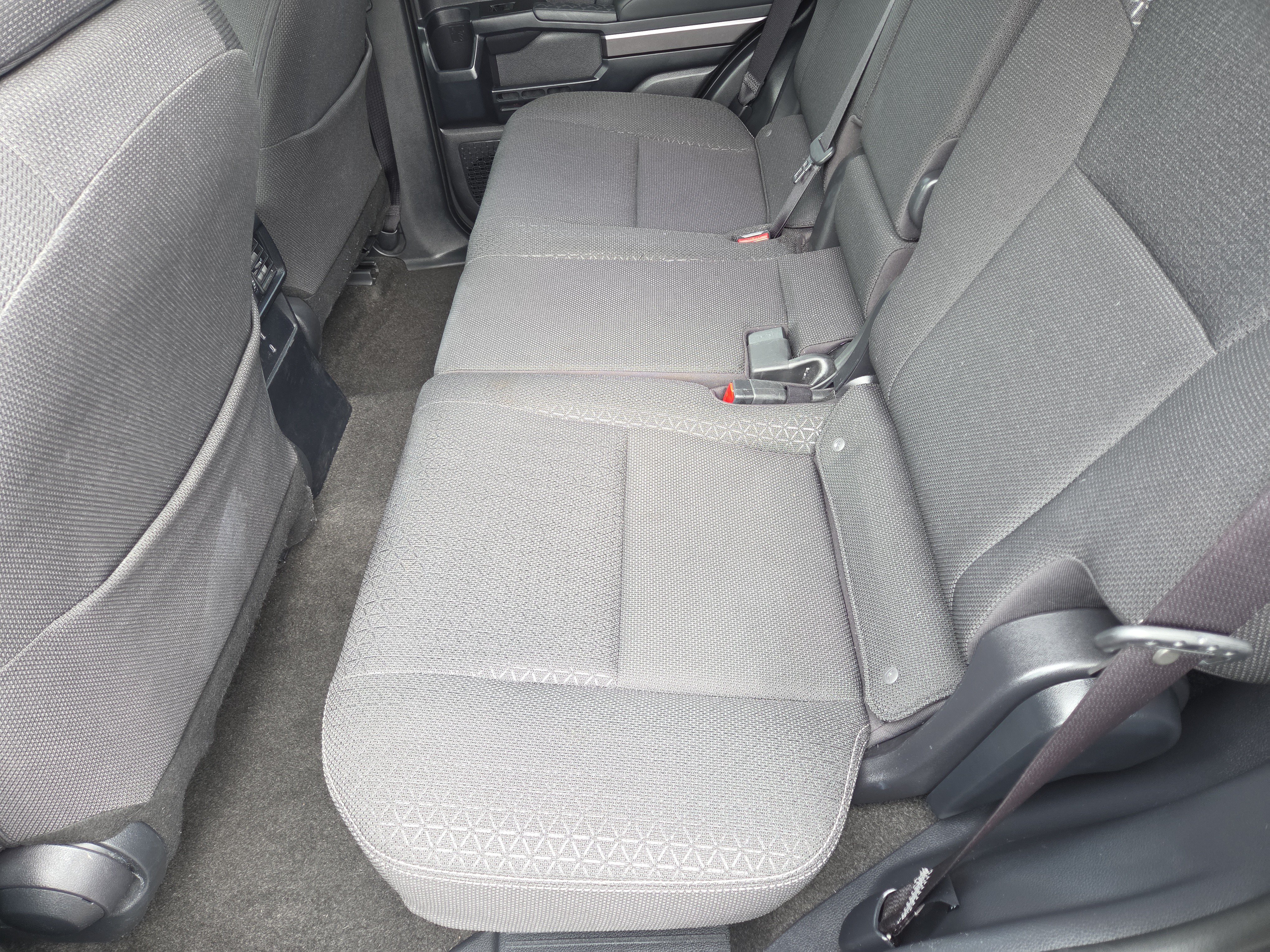 Certified 2025 Toyota 4Runner SR5 AWD/4WD image 19