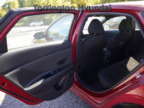 New 2025 Hyundai Elantra Sport image 14