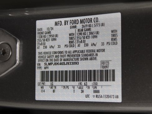 Used 2025 Lincoln Nautilus Reserve AWD/4WD image 33