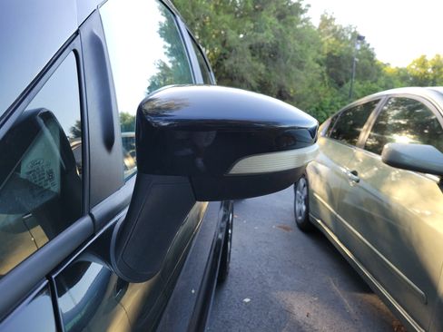 Used 2020 Ford EcoSport SE image 5