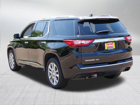 Used 2019 Chevrolet Traverse Premier AWD/4WD image 3
