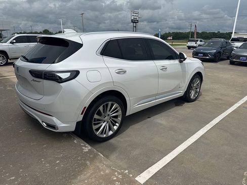 Used 2024 Buick Envision Avenir AWD/4WD image 3