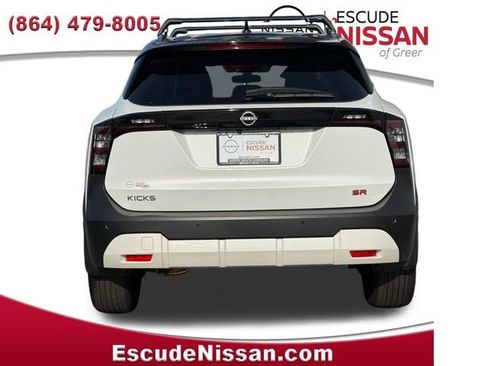 Certified 2025 Nissan Kicks SR image 5