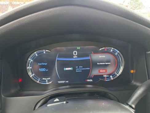 Used 2018 Cadillac Escalade ESV Luxury AWD/4WD image 20