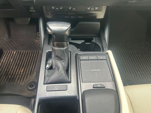 Used 2022 Lexus ES 250 w/ Premium Package AWD/4WD image 14