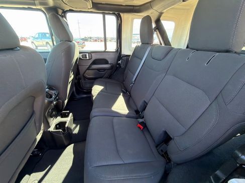 Used 2023 Jeep Wrangler Sahara image 23