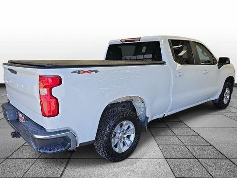 Used 2019 Chevrolet Silverado 1500 LT w/ Convenience Package AWD/4WD image 5