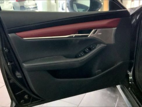 Used 2020 MAZDA MAZDA3 AWD Hatchback w/ Premium Pkg image 10