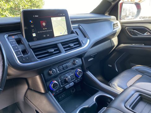 Used 2022 GMC Yukon XL AT4 image 23