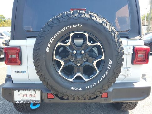 Used 2021 Jeep Wrangler Unlimited Rubicon 4xe w/ Cold Weather Group AWD/4WD image 9