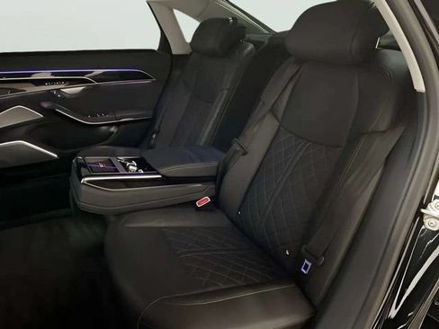 Used 2022 Audi S8 w/ S8 Comfort Plus Package AWD/4WD image 44