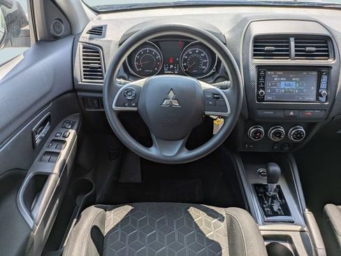 Used 2023 Mitsubishi Outlander Sport ES AWD/4WD image 16