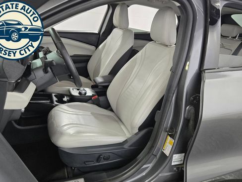 Used 2021 Ford Mustang Mach-E Premium AWD/4WD image 30