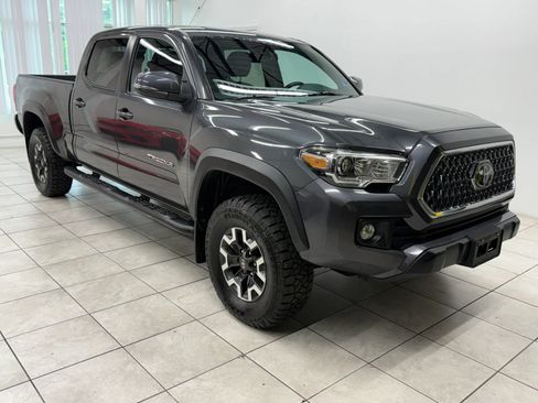 Used 2019 Toyota Tacoma TRD Off-Road AWD/4WD image 1