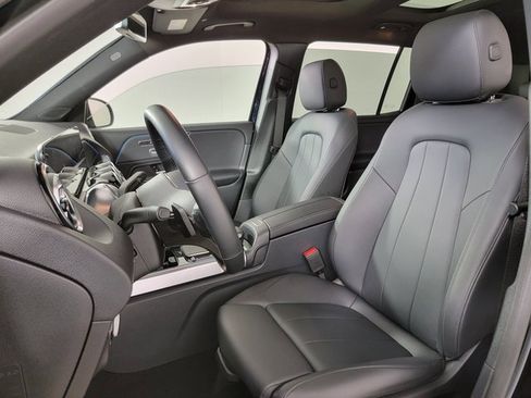 Certified 2022 Mercedes-Benz GLB 250 4MATIC image 16