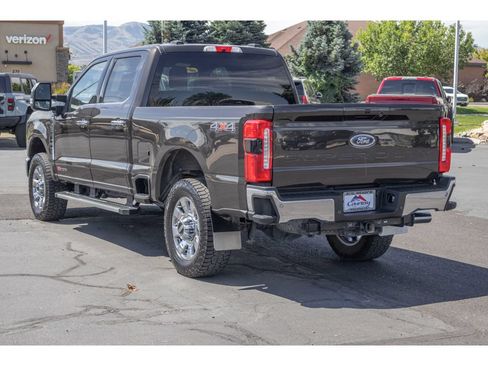 Used 2025 Ford F350 Lariat w/ Chrome Package AWD/4WD image 5