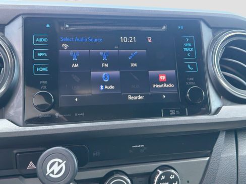 Used 2019 Toyota Tacoma Limited image 26