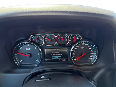 Used 2019 Chevrolet Tahoe LT w/ Luxury Package AWD/4WD image 11