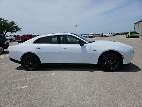 New 2026 Dodge Charger R/T AWD/4WD image 9