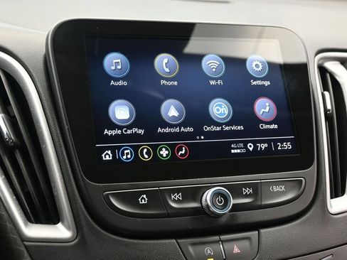 Used 2025 Chevrolet Malibu LT FWD image 19