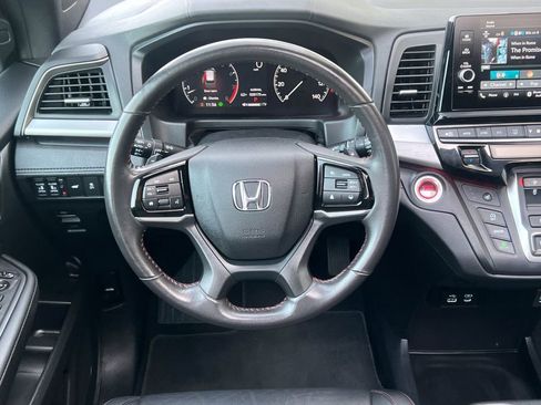 Used 2025 Honda Odyssey Sport-L image 16