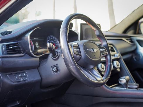 Used 2019 Genesis G70 3.3T Dynamic RWD image 10