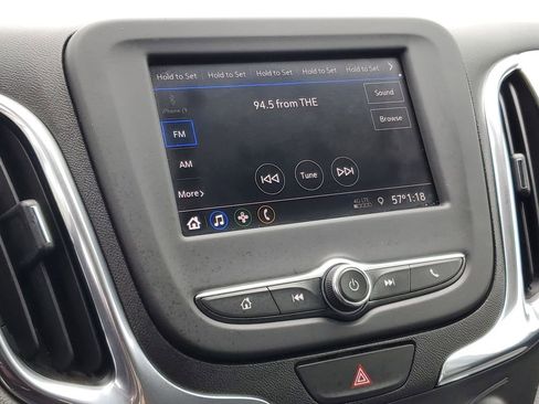 Used 2020 Chevrolet Equinox LS FWD image 19