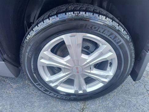 Used 2017 GMC Terrain SLE AWD/4WD image 10