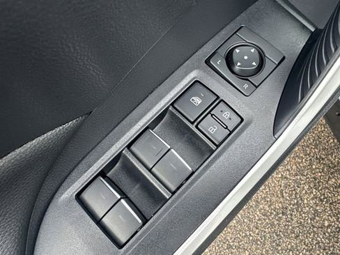 Certified 2025 Toyota RAV4 SE image 30