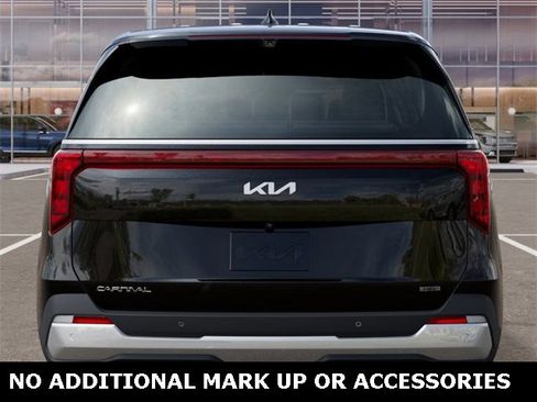 New 2026 Kia Carnival LXS image 13